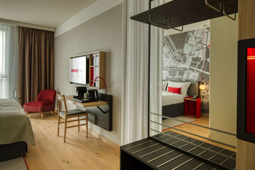 IntercityHotel Amsterdam Schiphol Airport