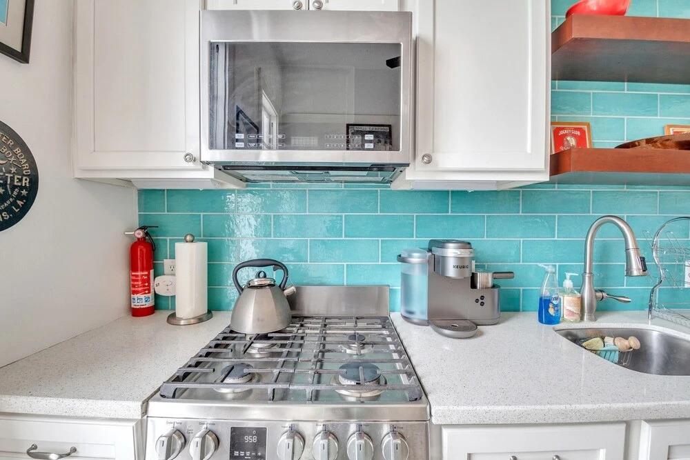 Walk to French Quarter 2 Bedroom 1 Bath Duplex in the Heart of Bywater by Redawning