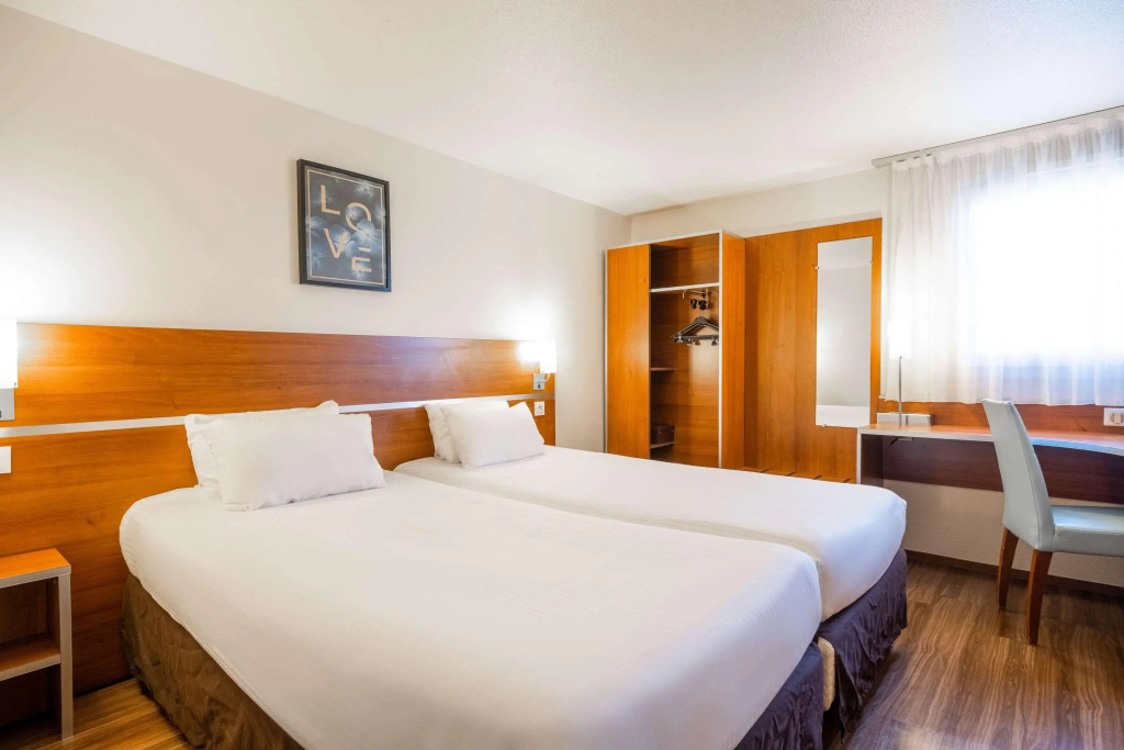 Comfort Hotel Aeroport Lyon St Exupery