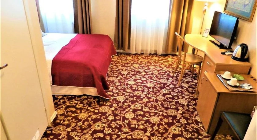 Hotel Radharane