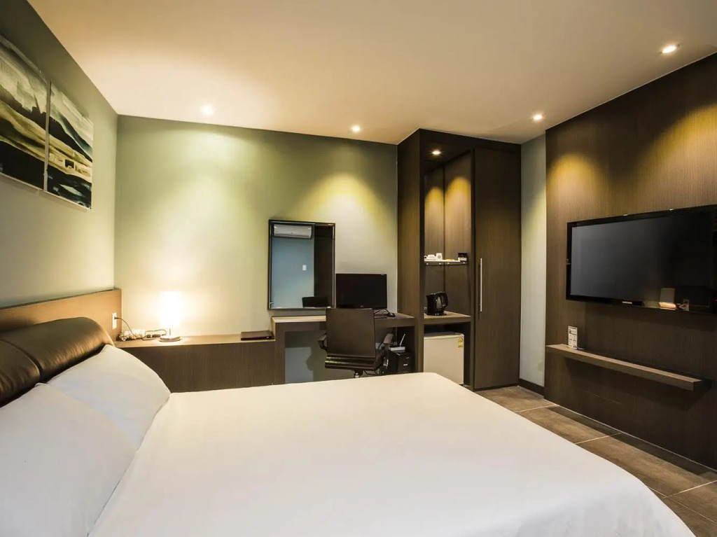 Hotel Pacific