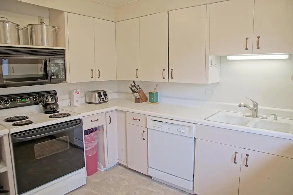 16 Forest Rd - 5 Br Home