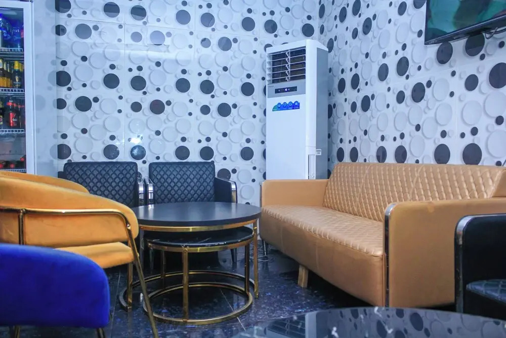 Marqueeland Hotel and suites
