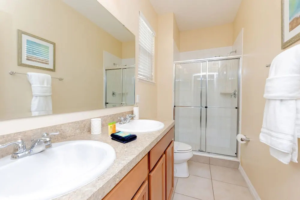 Newly Remodeled 1 story - 5 Bed 5 Bath with Pvt Pool Spa And Game Room