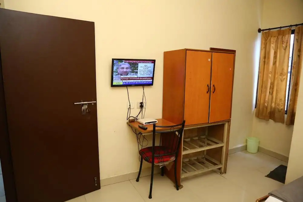 Sai sri Krishna Deluxe Lodge