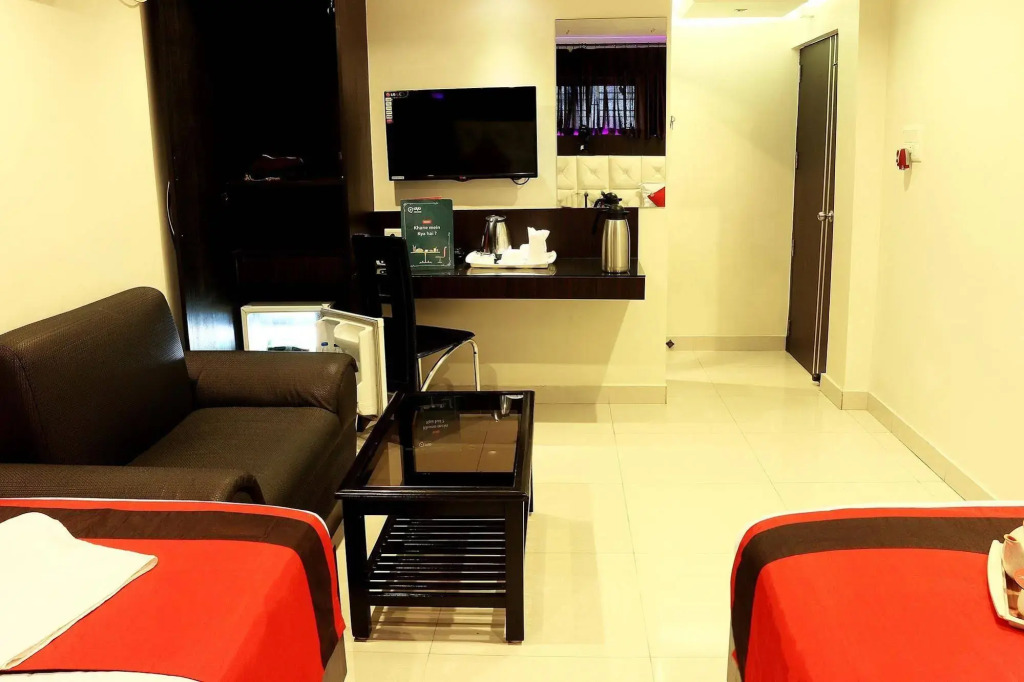 Hotel Sheldon International Near Science City