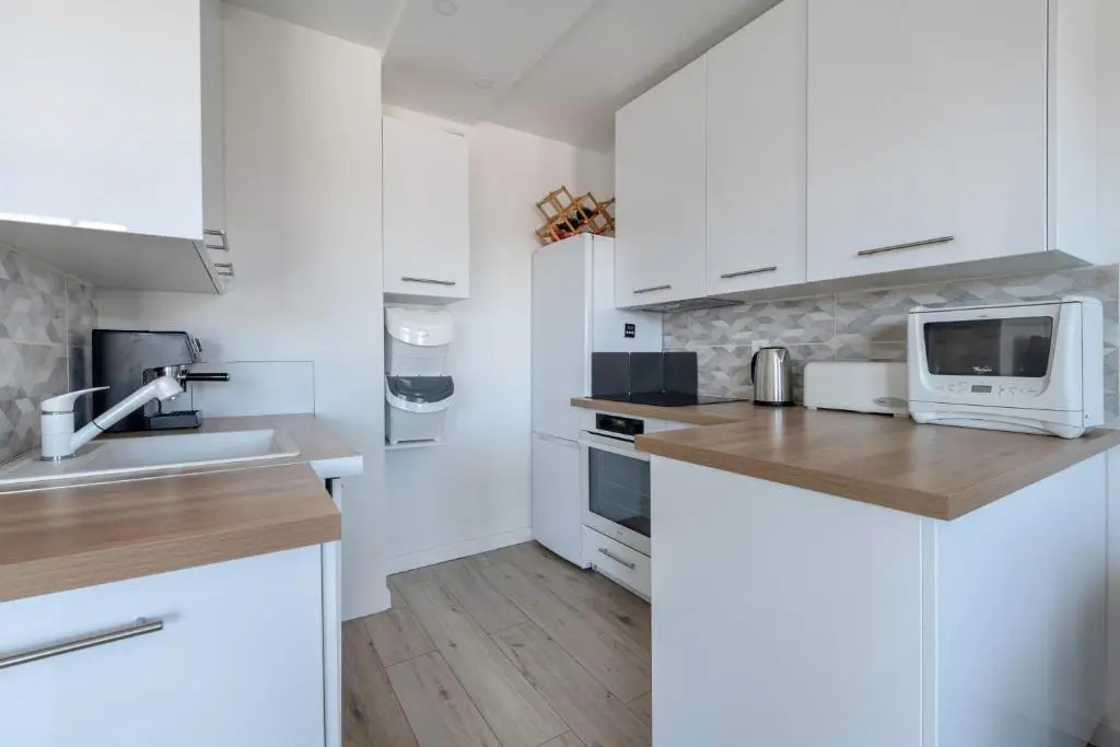 A 30 metres de la plage, bel appartement pour 6