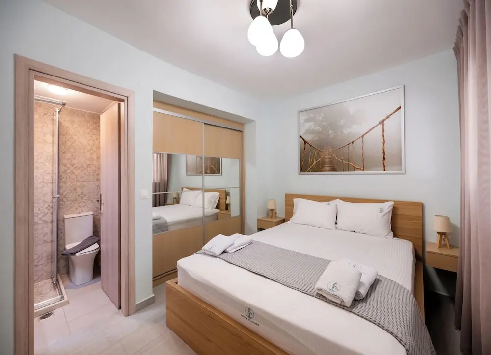 The Bee Apartments Sea View