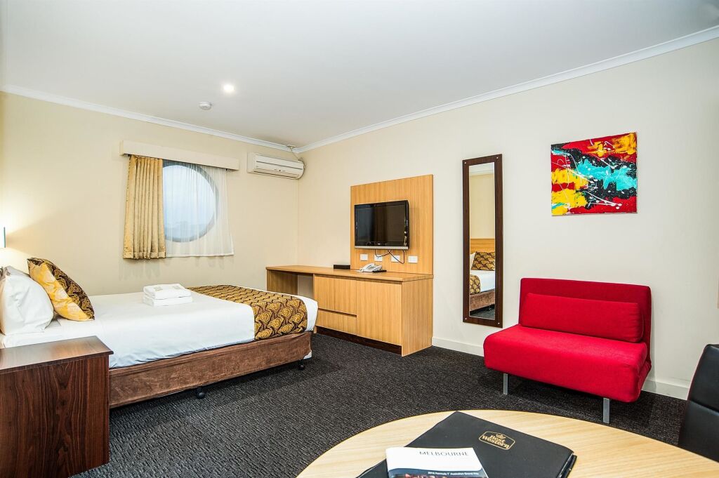 Mahoneys Motor Inn