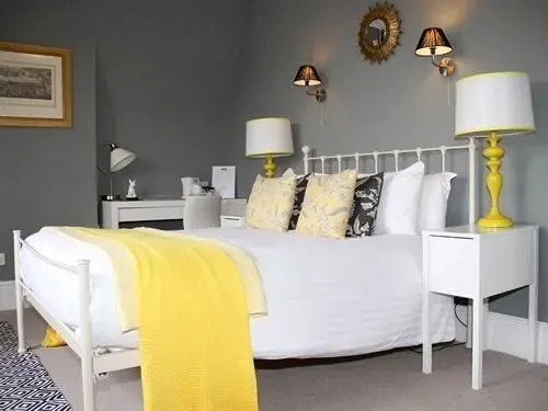The Townhouse Hotel