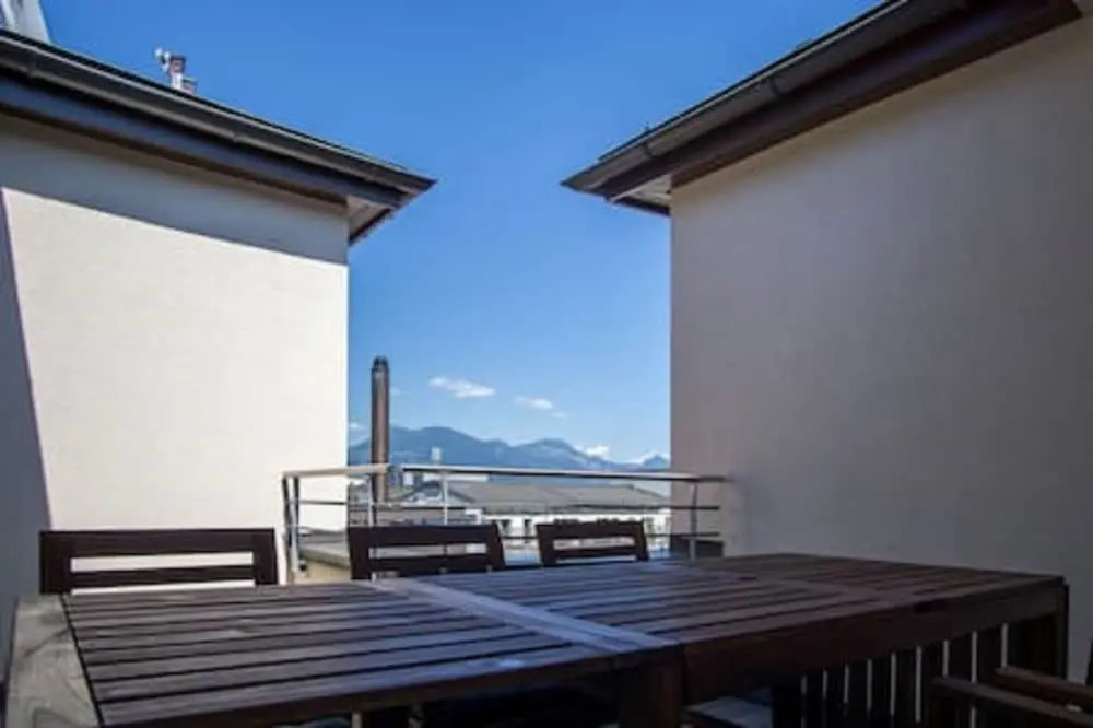 Keyforge City Apartments Waldstätter 8
