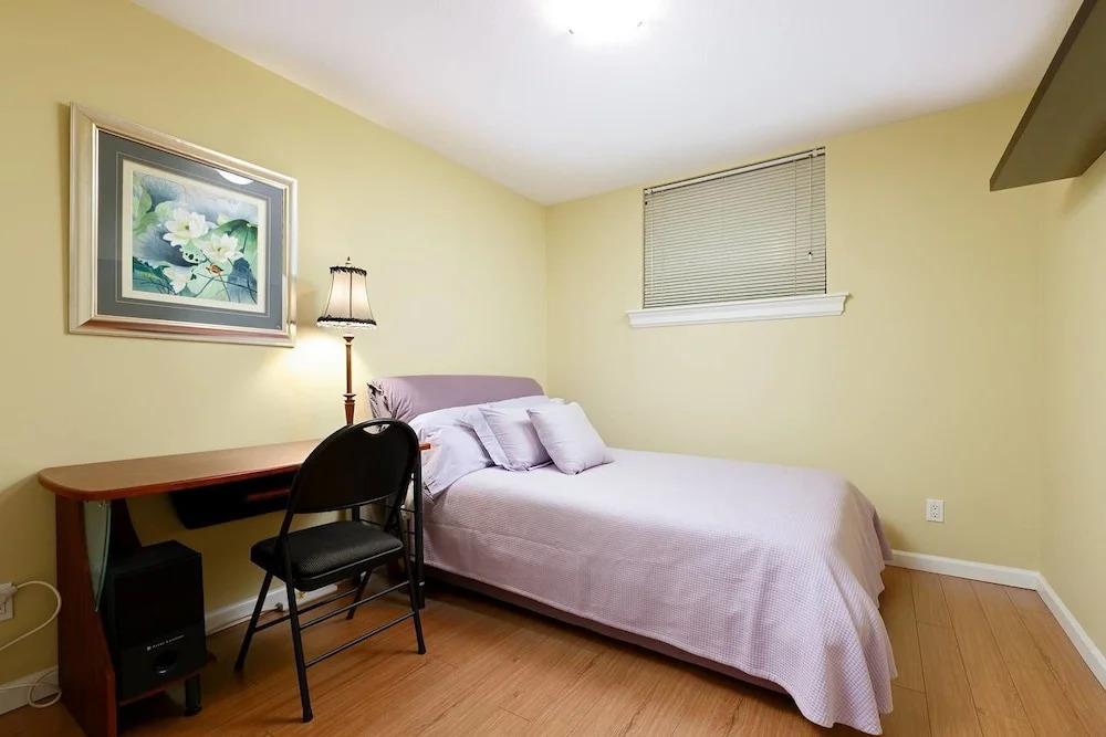 Cozy 3bdr in North Vancouver
