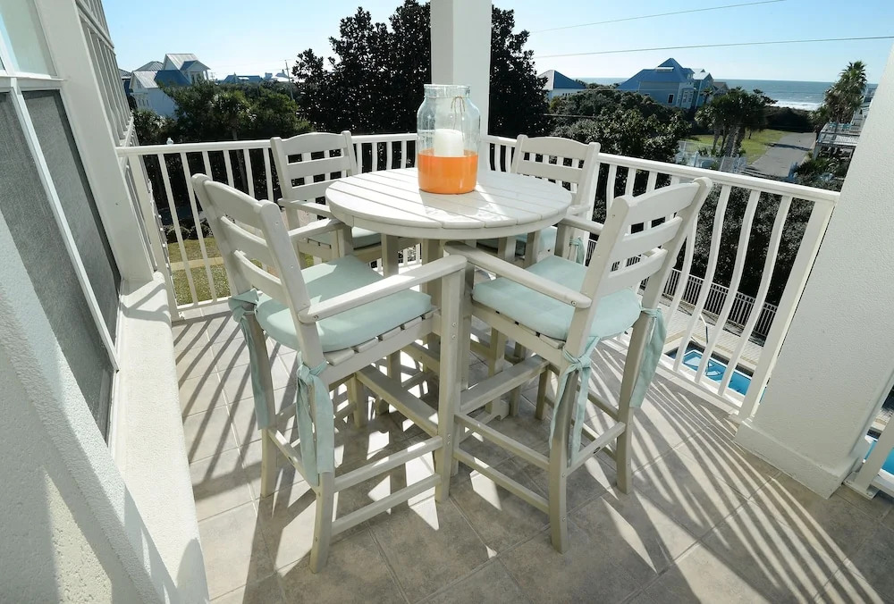 Summerwind With Ocean Views, Beach & Pool 3 Bedroom Condo