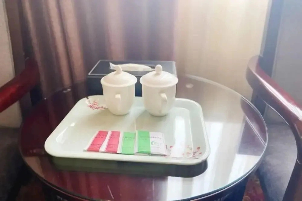 Dengfeng Hotel