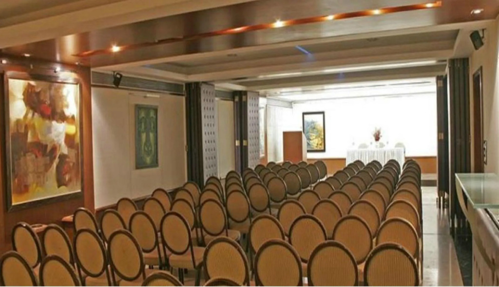 Hotel Diplomat, Colaba
