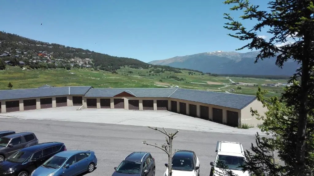 Charmant T2 avec cabine fermée et terrasse