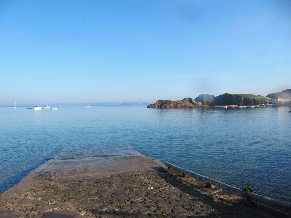 Quay Sands, Hope Cove