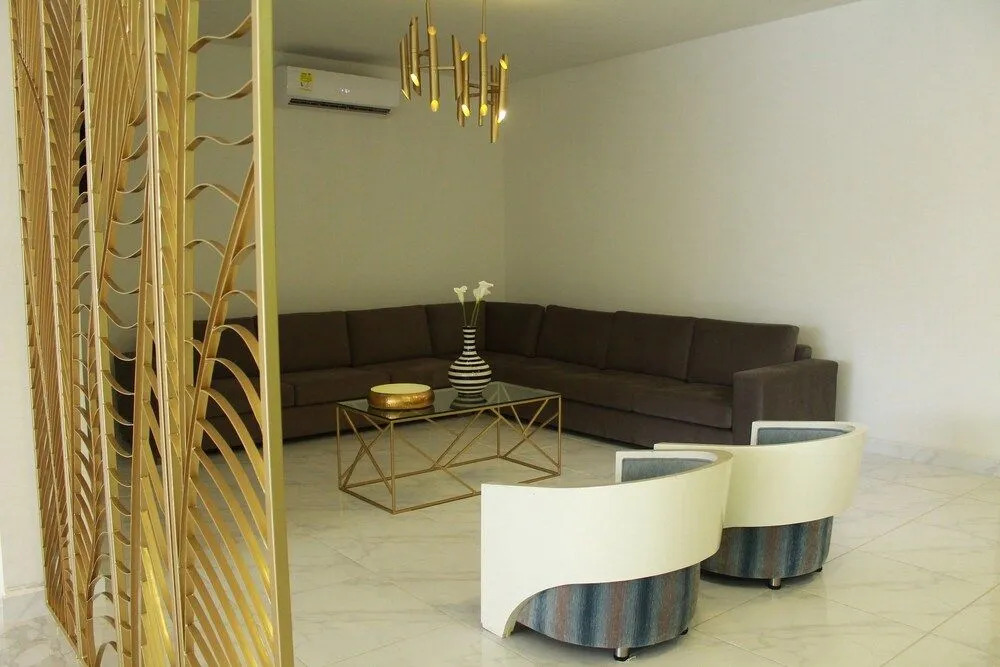 Hotel OR Suites