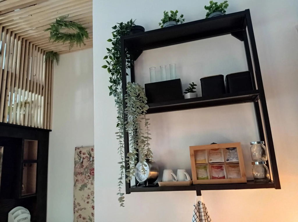 Urban Zen Den 2 Room Condo