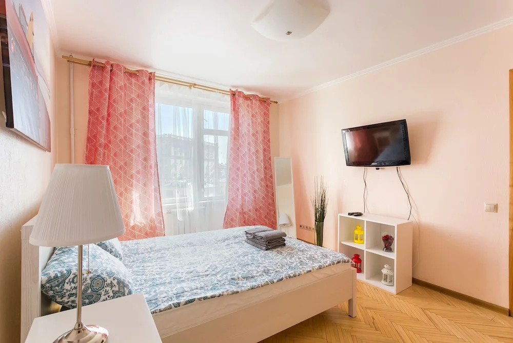 Apartment on Peschanaya 6