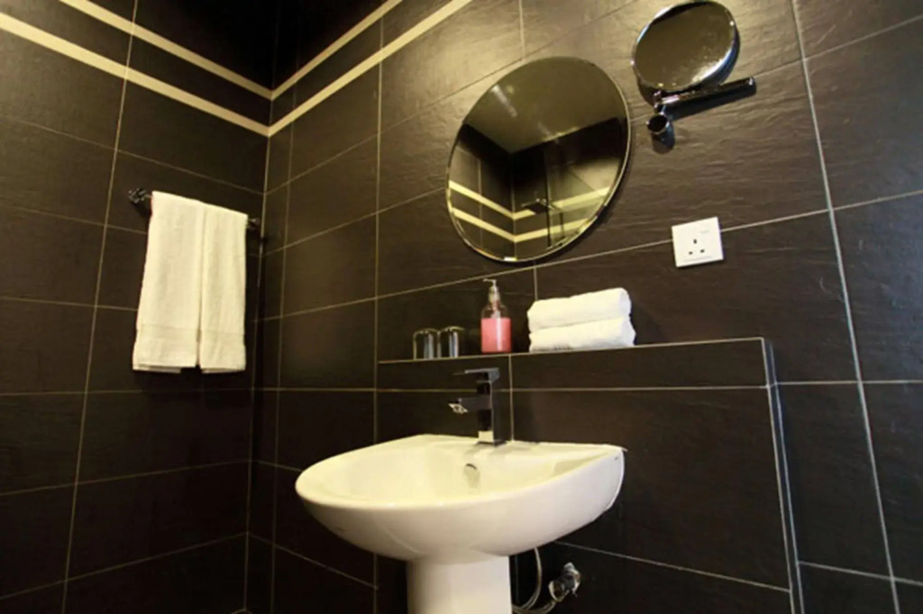 Chymes Hotel
