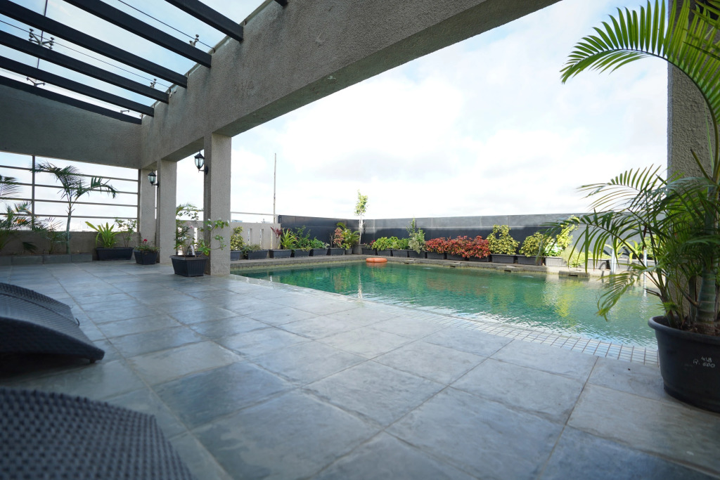 Lazdana Hotel Bangalore