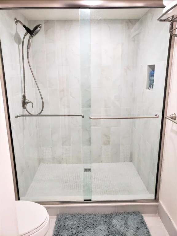 Hickory Bay West 407 - MO
