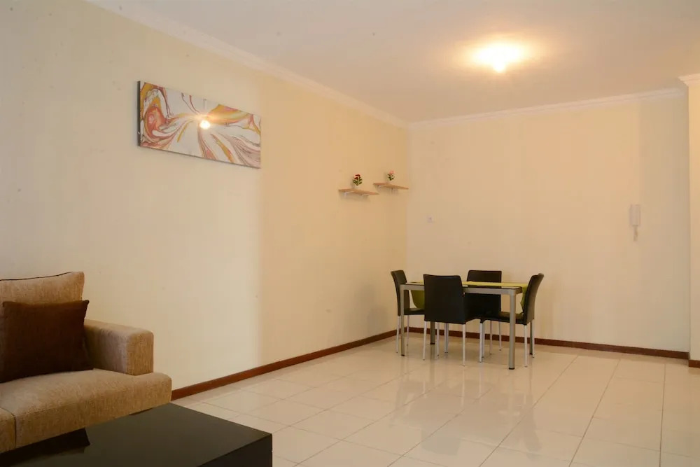 Luxury Design Grand Palace Kemayoran Apartment With Private Bathtub