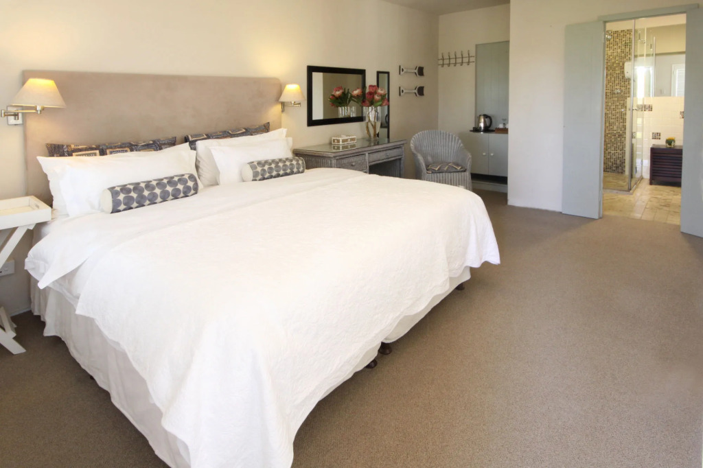 Hermanus Lodge on the Green - Solar Power