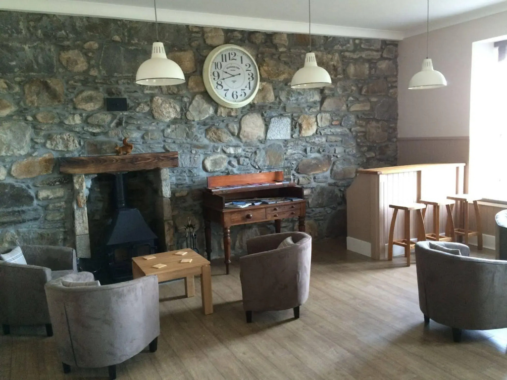 Dava School House