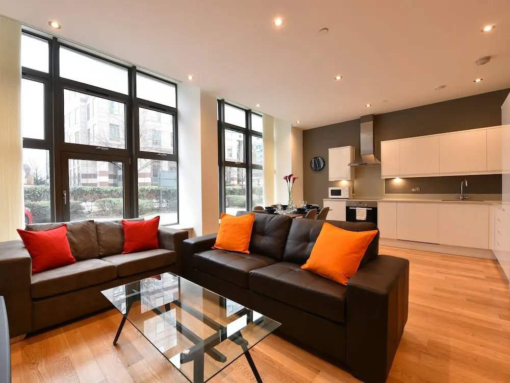 Emerald House Apartments East Croydon