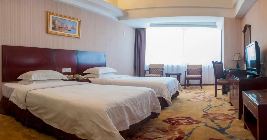 Vienna Hotel Shenzhen Yinhu Bus Station