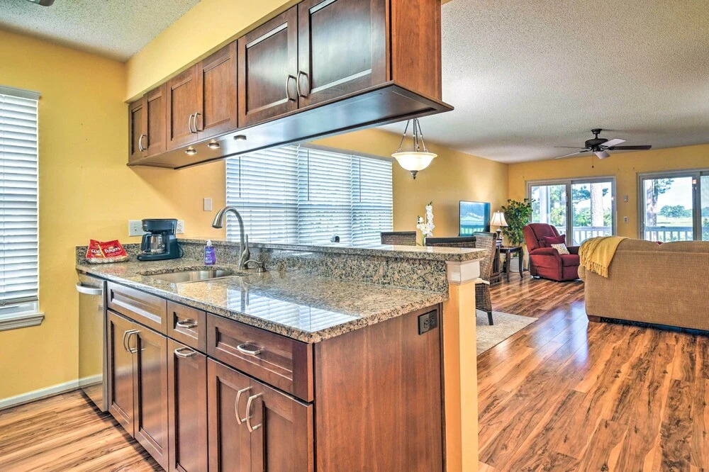 Pool, Patio & Golf Course Views: Myrtle Beach Gem