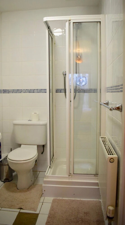 2 Bedroom Apartment With Balconies