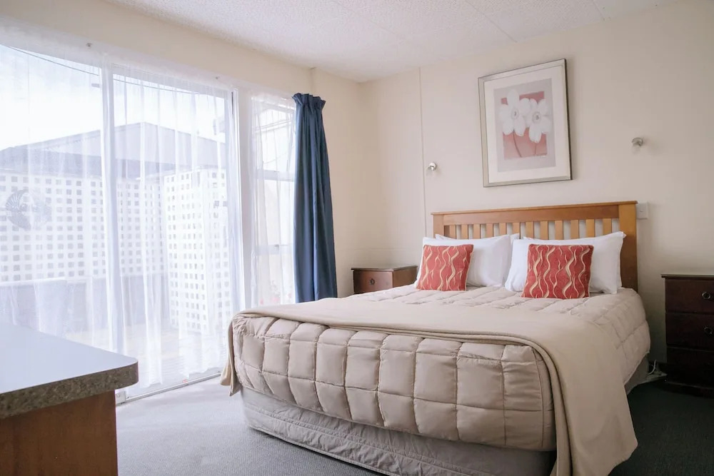 Tuki Tuki Motel