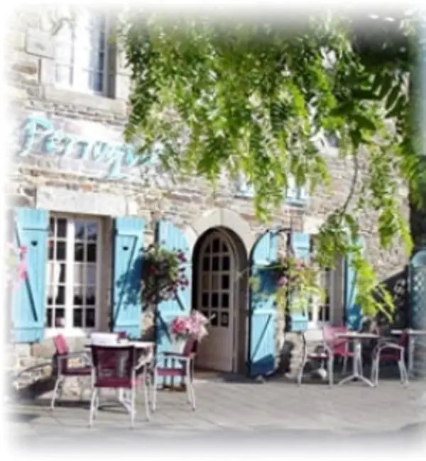 Hotel - LE PERROQUET