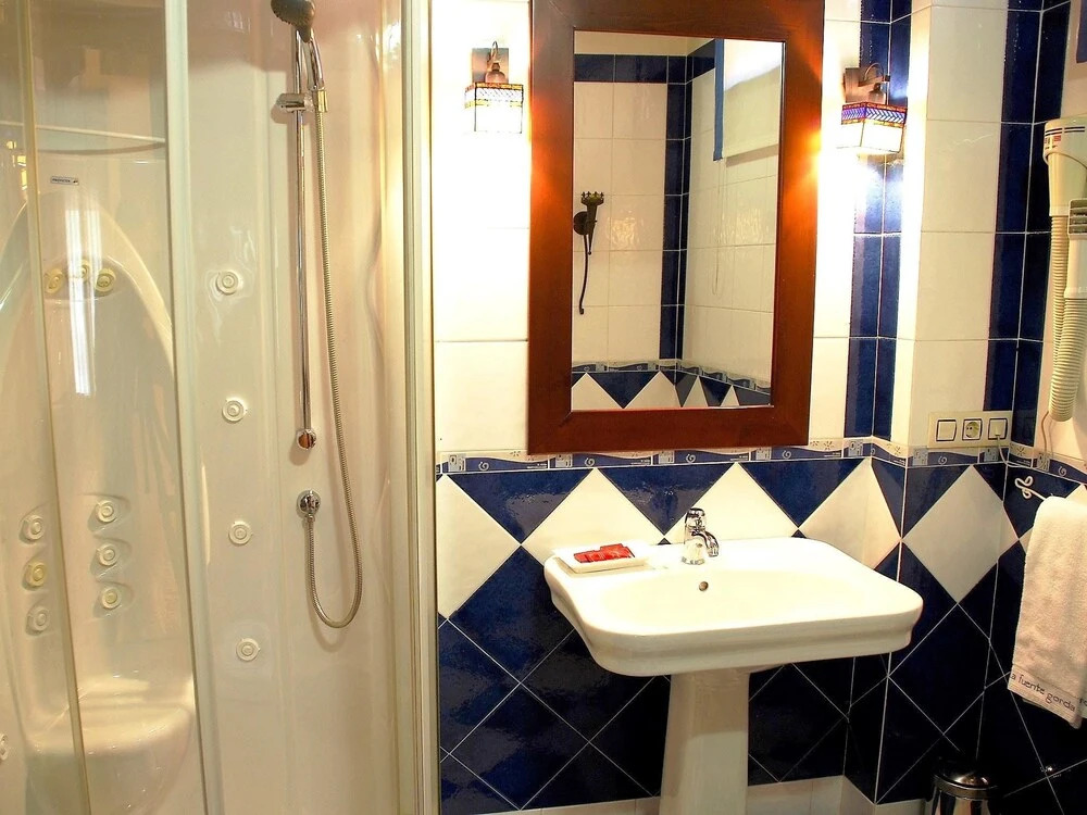 House With 4 Bedrooms in Navas de Estena, With Wonderful Mountain View