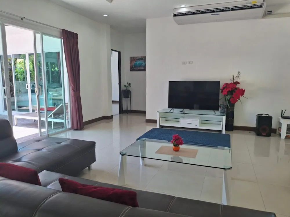 Phikun Private Pool Villa