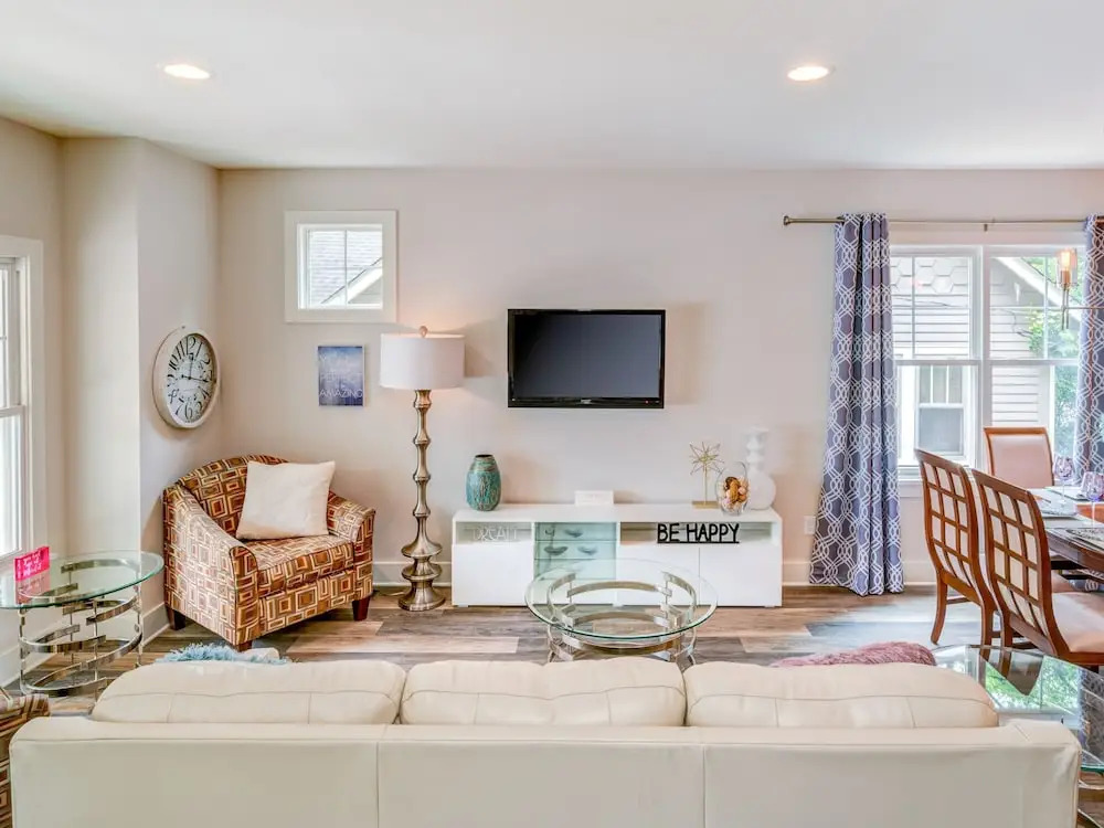 1121 Nashville - 4 Br Duplex