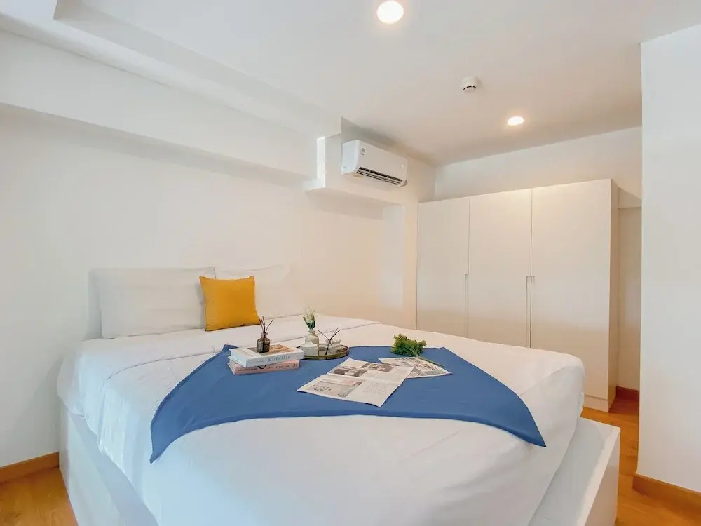 Simple And Modern Studio At Apartment Kingland Avenue