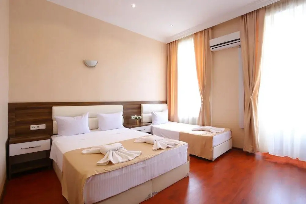 Hotel Aristocrat