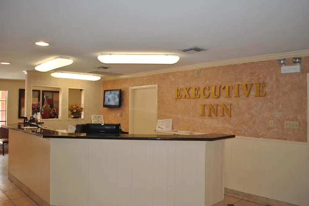 Executive Inn Brookshire