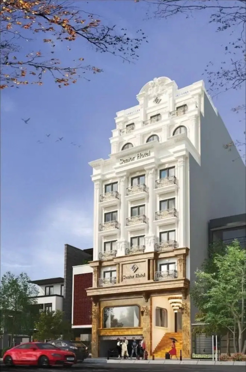 Senior Hotel