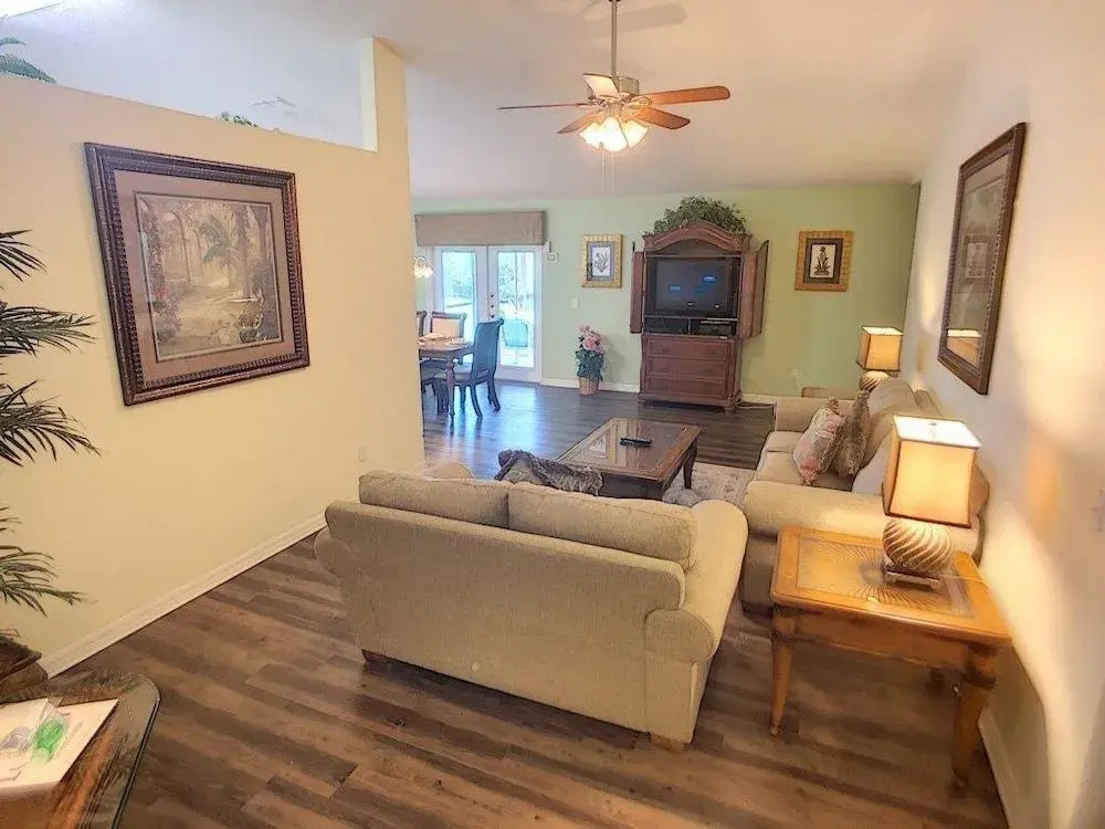 4-Bedroom Villa in Kissimmee Rocco's Retreat