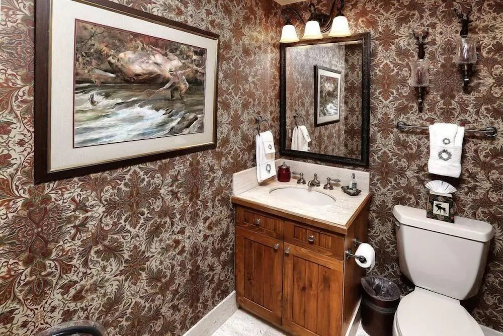 Beaver Creek Elkhorn Lodge 3 Bedroom Residence With Ski In, Ski Out Access And A Short Walk To Beaver Creek Village