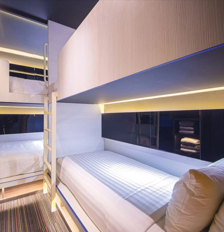 CUBE Family Boutique Capsule Hotel at Chinatown