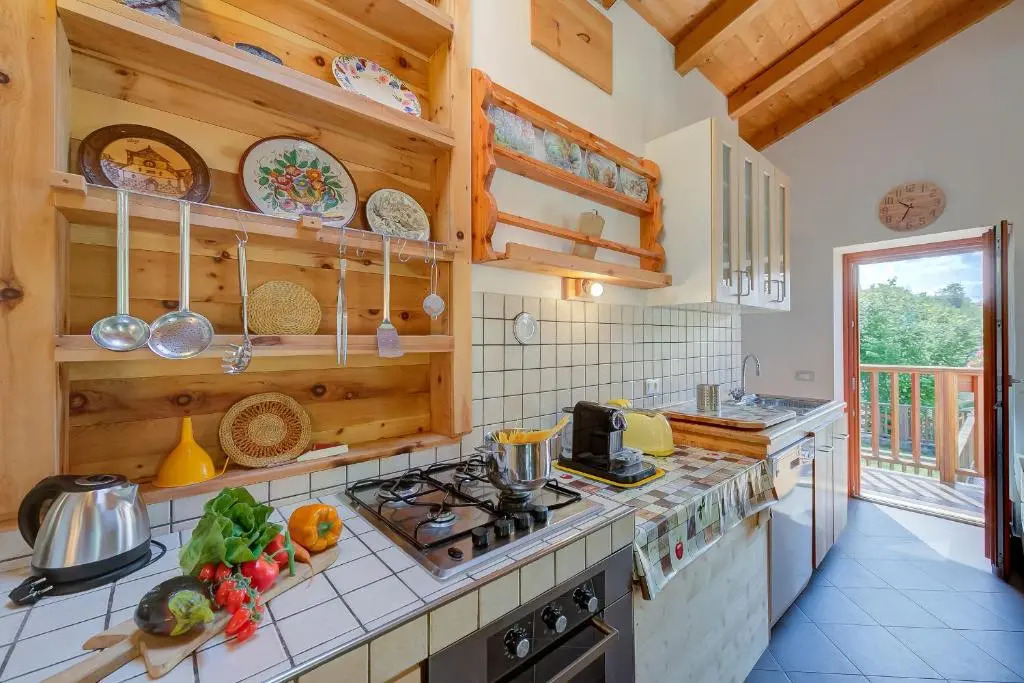 Casa Tra Borgo e Lago - Happy Rentals