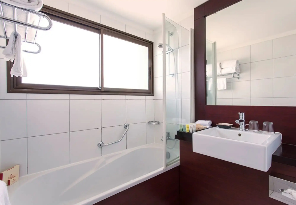 Ramada Hotel & Suites by Wyndham Noumea