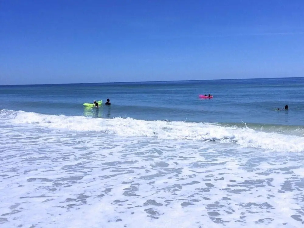 The Anna Maria Island Beach Breeze