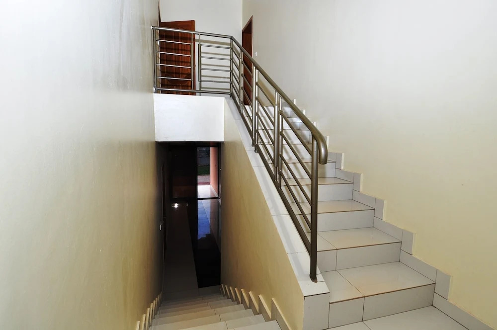 Rezider Apartment
